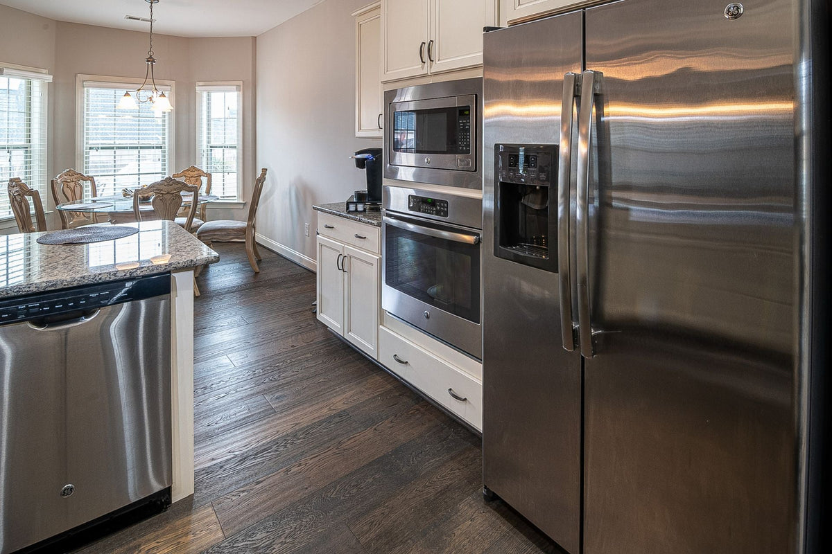 Kitchen & Dining Room Furniture