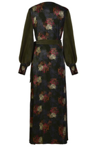 83040726