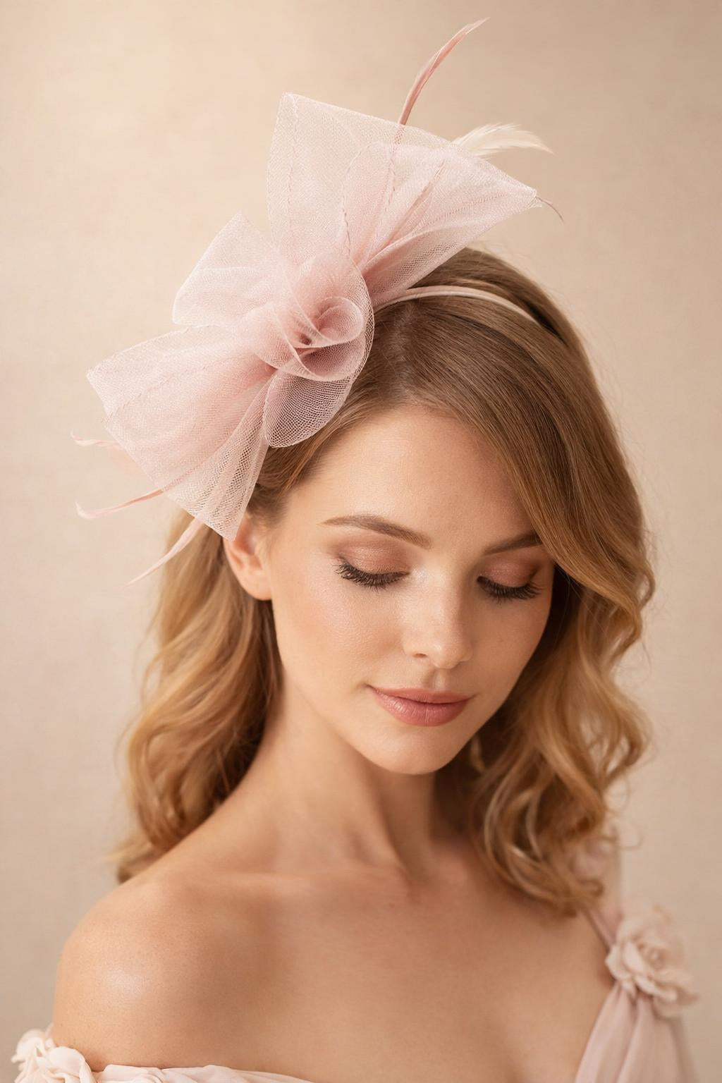 Knot Feather Fascinator In Pink by SVNX - HA302409