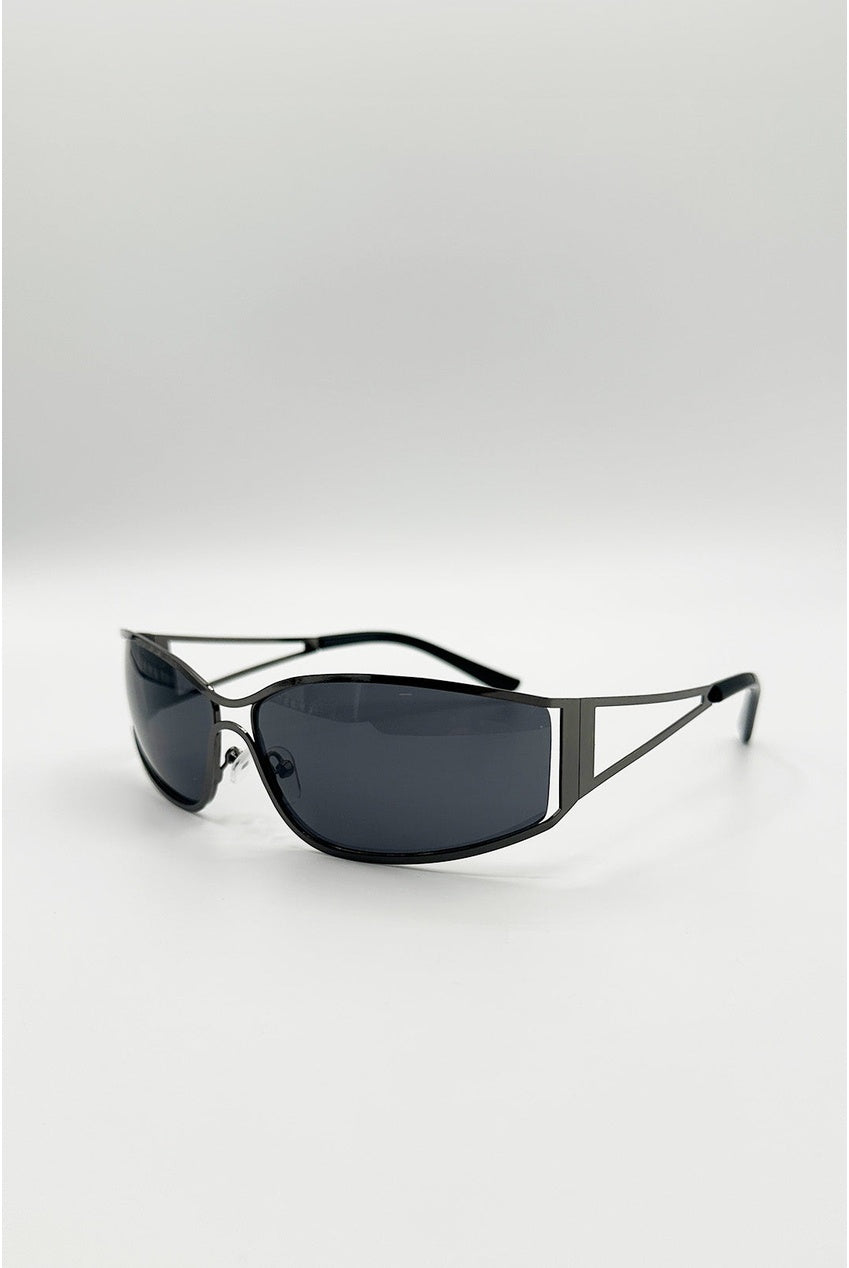 Retangle Wrap Around Metal Sunglasses In Gun Metal by SVNX - SG2602402